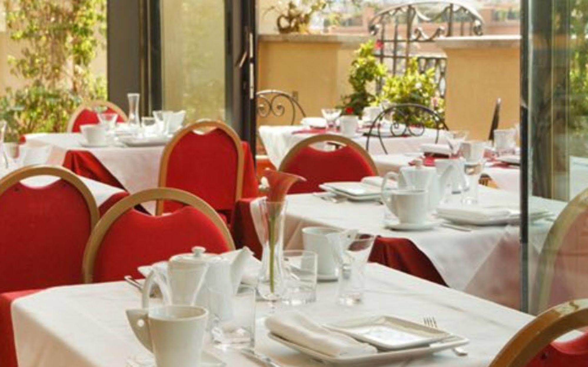 Smart Hotel Pincio Roma Exterior foto
